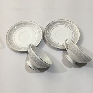 Vintage 70’s Imperial ‘Whitney’ China Coffee cups and saucers Set of 4